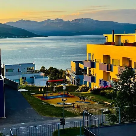 Mobiliado Em Noruega *